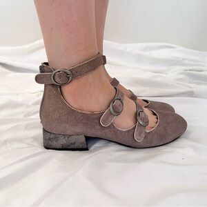 Poetic License Mary Jane Heels // size 6.5